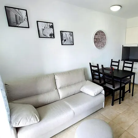 Joan Ap Cala En Blanes Park Cb Apm 2142